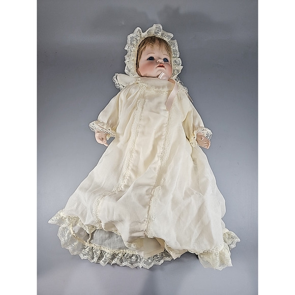 1988 Ashton Drake BEBE Baby Doll~Theo Menzenbach - Picture 1 of 5